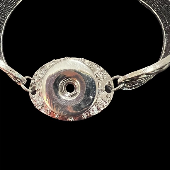 SILVER SNAP BUTTON BRACELETS WITH MAGNETIC CLOSURE - Picture 6 of 6